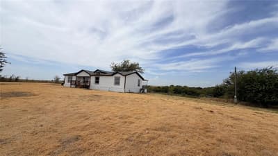 716 Coyote Trail, Rhome TX 76078 - Photo 2
