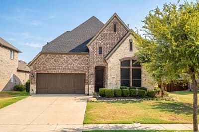 1024 Highpoint Way, Roanoke TX 76262 - Photo 2