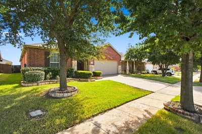 2332 Angoni Way, Fort Worth TX 76131 - Photo 3