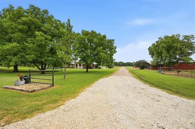 905 Crawford Road, Sadler TX 76264 - Photo 3