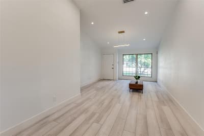 13702 FLAGSTONE Lane, Dallas TX 75240 - Photo 5