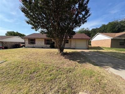 732 Dunaway Lane, Azle TX 76020 - Photo 2