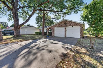 441 Nathan Street, Burleson TX 76028 - Photo 3