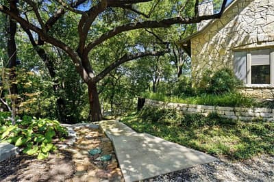 1924 Kensington Drive, Fort Worth TX 76110 - Photo 2