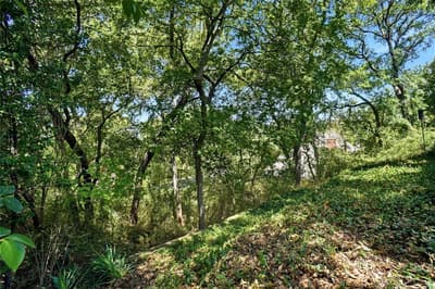 1924 Kensington Drive, Fort Worth TX 76110 - Photo 3