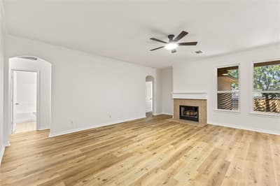 401 Hidden Knoll Drive, Burleson TX 76028 - Photo 3