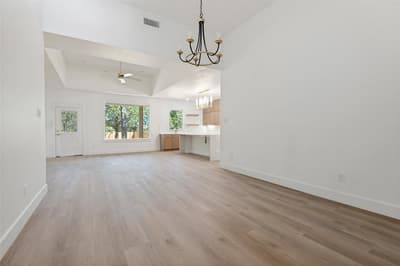 3913 Blue Ridge Boulevard, Dallas TX 75233 - Photo 3
