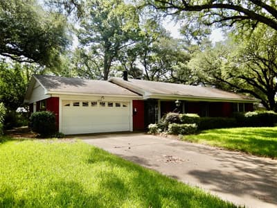 2049 River Road, Shreveport LA 71105