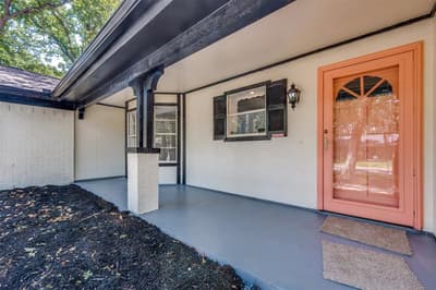 2112 Dartmouth Drive, Arlington TX 76015 - Photo 2