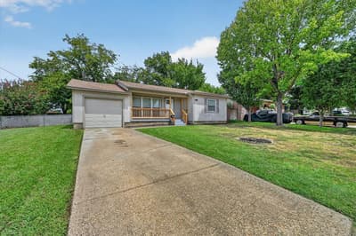 2323 Morgan Street, Irving TX 75062 - Photo 3