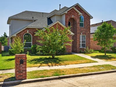 1712 Elm Spring Court, Allen TX 75002 - Photo 2