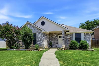 7004 Bentley Avenue, Fort Worth TX 76137