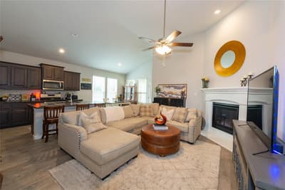 517 Redding Drive, Saginaw TX 76131 - Photo 4