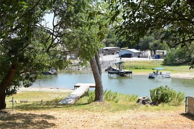 120 Marina View Court, Weatherford TX 76087 - Photo 2