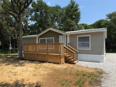 111 Shady Springs Drive, Bridgeport TX 76426 - Photo 2