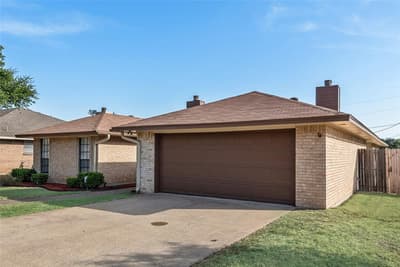 217 Silver Creek Drive, Duncanville TX 75137