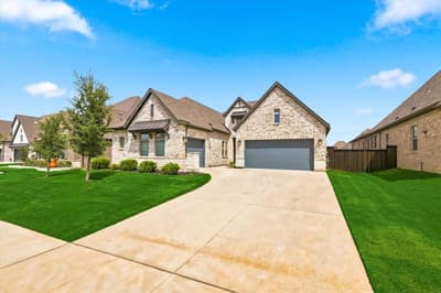 2816 Garrett Drive, Highland Village TX 75077 - Photo 2