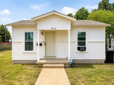 5536 Farnsworth Avenue, Fort Worth TX 76107