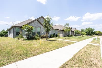 1557 Addison Drive, Lancaster TX 75134 - Photo 3