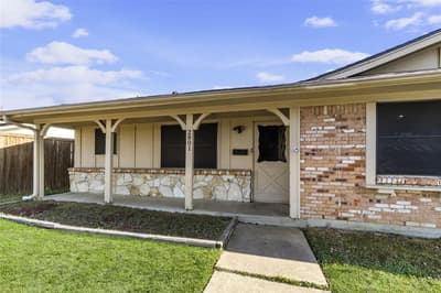2801 Laramie Street, Irving TX 75062 - Photo 5