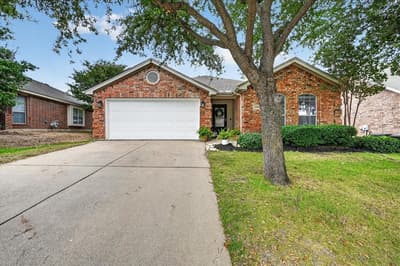 6040 Walleye Drive, Fort Worth TX 76179 - Photo 2