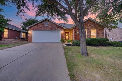 6040 Walleye Drive, Fort Worth TX 76179