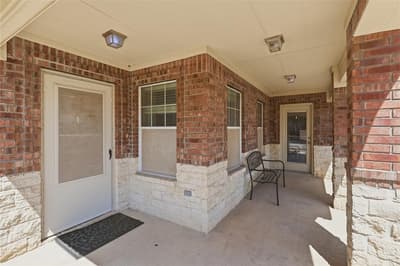 1104 Deedee Creek Drive, Euless TX 76040 - Photo 3