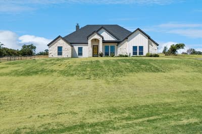 10020 Valley Oak Court, Springtown TX 76082