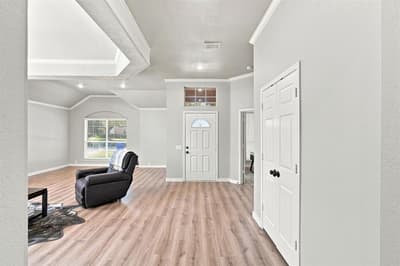 711 Coal Creek Drive, Mansfield TX 76063 - Photo 5