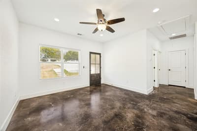 722 E Woodard Street, Denison TX 75021 - Photo 2