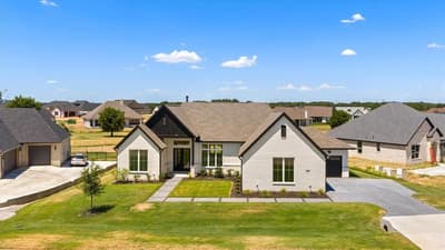 2119 Middlewood Circle, Granbury TX 76049