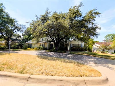 215 N Rivercrest Drive, Fort Worth TX 76107 - Photo 3