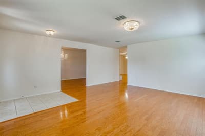 4205 Bayside Court, Arlington TX 76016 - Photo 3