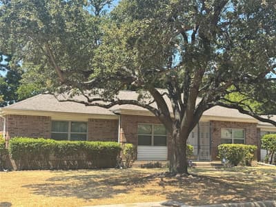 2108 Barron Lane, Fort Worth TX 76112 - Photo 2