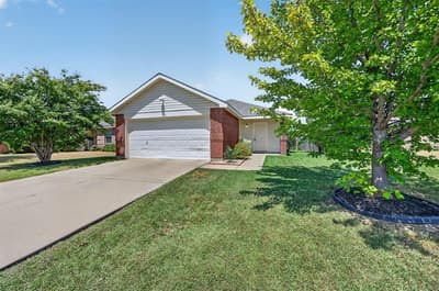 1509 Castle Ridge Road, Fort Worth TX 76140 - Photo 2