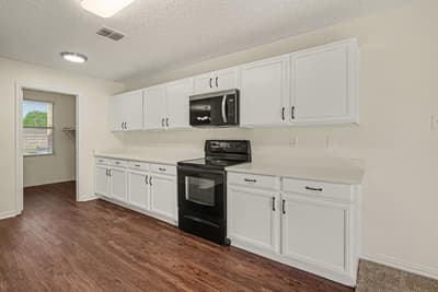 1404 Sunflower Court, Burleson TX 76028 - Photo 5