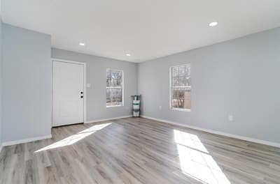 4739 Stokes Street, Dallas TX 75216 - Photo 2
