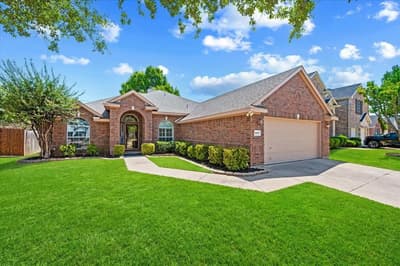 5907 Lantern Lane, Grand Prairie TX 75052 - Photo 2