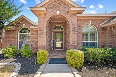 5907 Lantern Lane, Grand Prairie TX 75052 - Photo 3