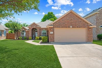 5907 Lantern Lane, Grand Prairie TX 75052