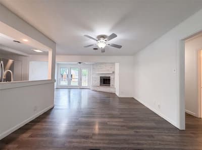1805 Brookview Drive, Arlington TX 76010 - Photo 3