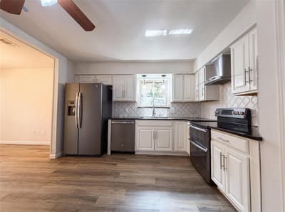 5804 Ridge Drive, Arlington TX 76016 - Photo 3