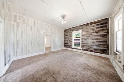 214 E Woodland Street, Collinsville TX 76233 - Photo 3