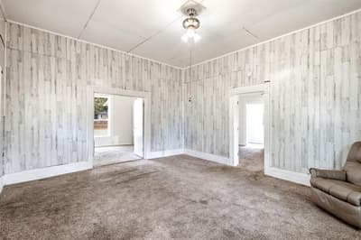 214 E Woodland Street, Collinsville TX 76233 - Photo 4