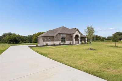 705 Windward Court, Lowry Crossing TX 75069 - Photo 5