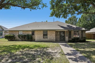 3805 Sunhill Drive, Greenville TX 75402 - Photo 2