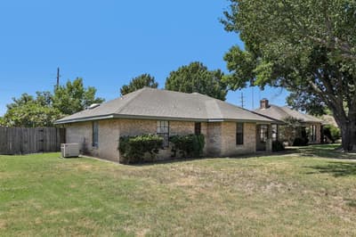 3805 Sunhill Drive, Greenville TX 75402 - Photo 3