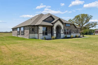 725 Windward Court, Lowry Crossing TX 75069 - Photo 2