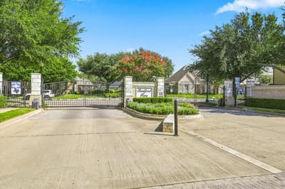 2240 Bedford Circle, Bedford TX 76021 - Photo 3