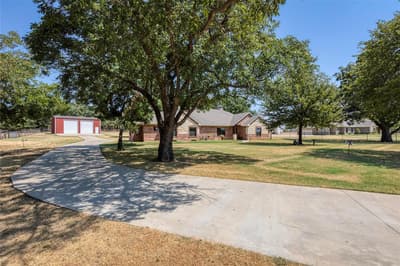 448 County Road 3690, Boyd TX 76023